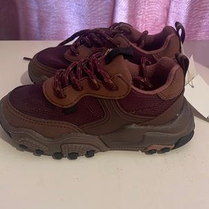 Zara Boy’s Tennis Shoes size US 9